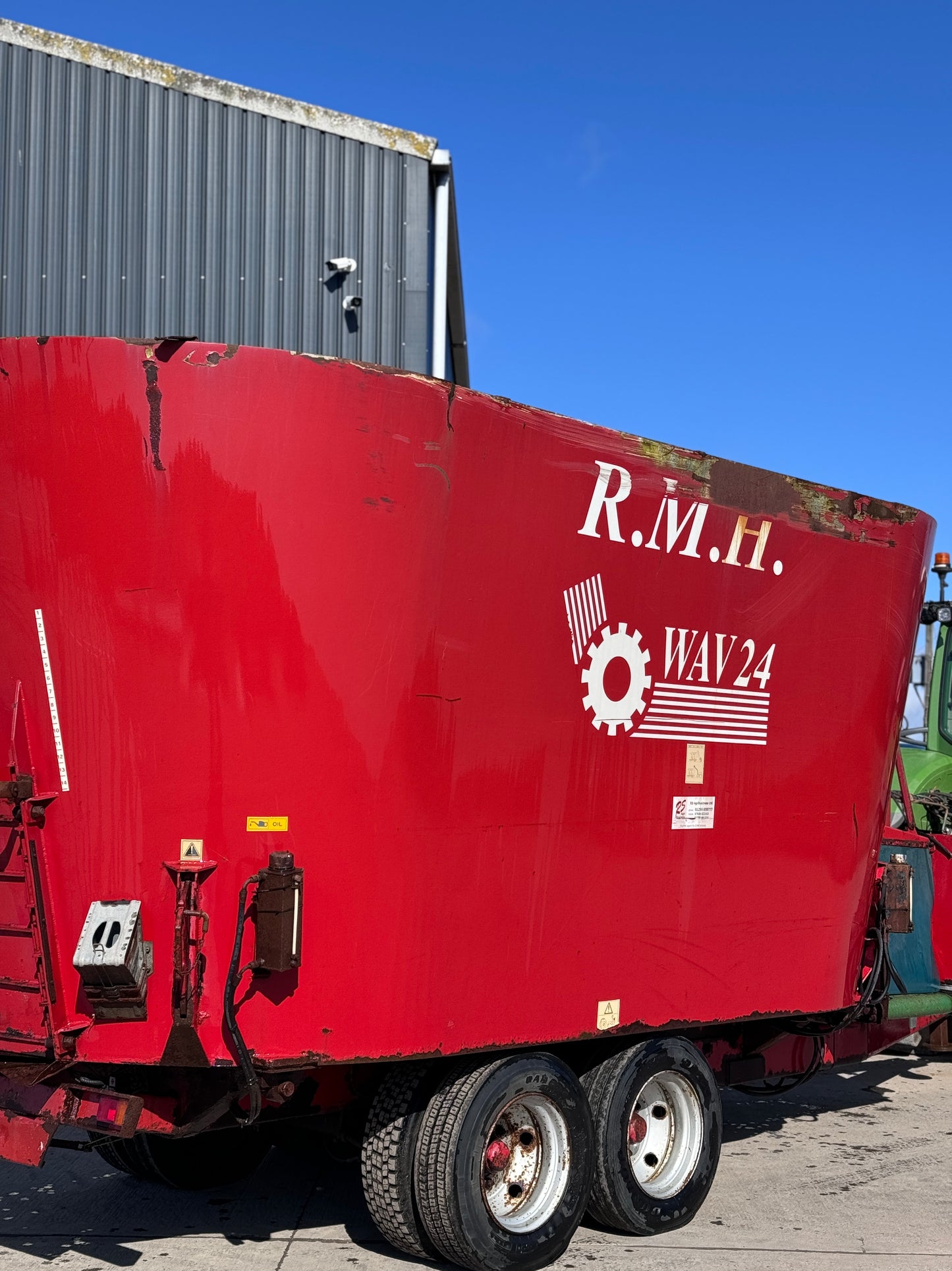 R.M.H WAV 24 Feeder Waggon